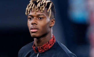 拒绝拜仁、阿森纳，西班牙国脚铁心加盟巴萨