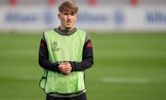 还在读高中！拜仁17岁男孩奇幻4天：2天上学+2天踢球 2场2球2破荒