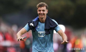 菲斯尼克·阿斯拉尼的续约与逃离条款：一场心照不宣的交易