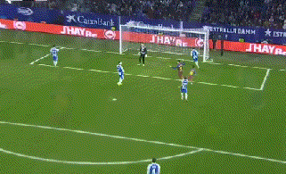 2-0，巴萨完胜西甲第5，8连胜+领先皇马7分，奥尔莫飙无敌世界波