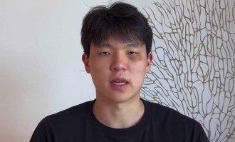 杨瀚森被打成熊猫眼？翻译:对抗小磕小碰无大碍