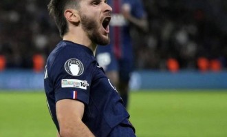 欧冠乱了：首轮诞生4场冷门！黑马力压巴黎领跑，西甲4战英超3败