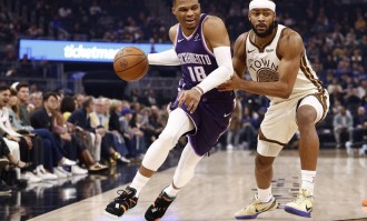 库里27+10巴特勒15+6+6 德罗赞24分勇士送国王7连败