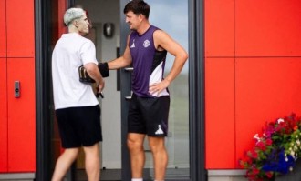 曼联官宣美国行大名单：三大新援出征加纳乔落选，奥纳纳利马随队马奎尔缺席