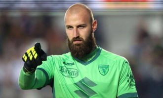 1500万超值交易！那不勒斯抢在曼联前谈判，塞尔维亚门神将赴意甲