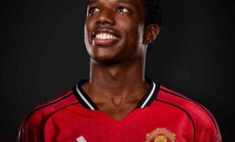 曼联钉子户被阿莫林下放二队！拼命表现态度出色，请缨出战却被拒