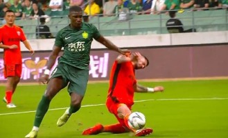 媒体人：法比奥进球类似阿森纳对阵曼联角球进球，在中超不判少见