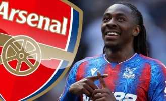 分期！英媒：阿森纳想分期签埃泽&amp;每期2000万 约克雷斯售价7000万