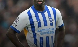 曼联放弃今夏签巴莱巴，曝延迟至明年前因后果！阿莫林称可用一人