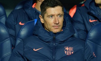 夏窗自由身最佳阵：莱万DV9领衔 利物浦曼联曼城组装