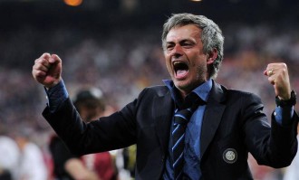 1个借口引爆争议！费内巴切解雇穆帅真相曝光，球迷震怒