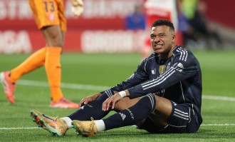 天助巴萨！赫罗纳爆冷1-1逼平皇马，皇马西甲三轮不胜距榜首仅差一分