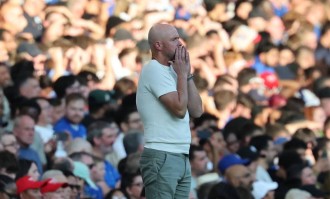 滕哈格真的“吃回扣”了？德甲最速下课到底冤不冤？