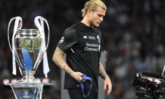 被问超巨失误️卡里乌斯翻白眼：只有1%的门将能走到欧冠决赛