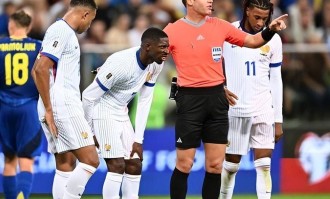 榜首不稳！登贝莱杜埃伤停6周，大巴黎攻防受挫，卫冕堪忧