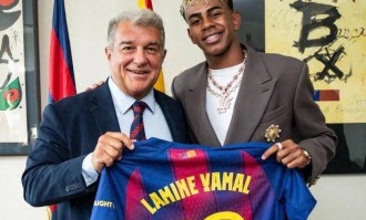 16岁！亚马尔成巴萨新10号，续约至2031年，他想走出自己的路