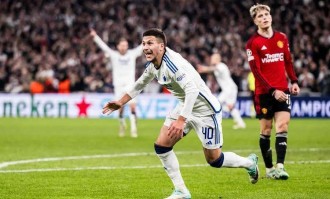 闪电截胡！巴萨击败10大豪门抢下19岁瑞典妖星，曾在欧冠绝杀曼联