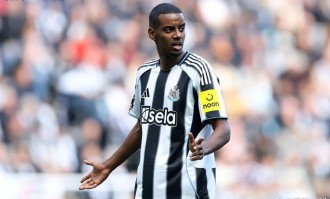 亿元先生“假请假”被识破，纽卡主帅警告无果：利物浦在等待机会