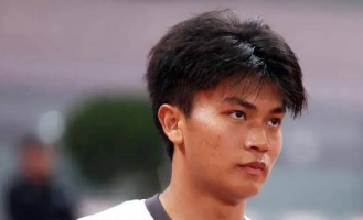 上港两主力确认离队，前往五大联赛投效法甲名帅，孙祥劝说无果