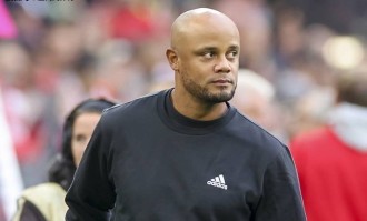 名宿直言拜仁困难：主力替补实力差距大，高压逼抢太耗体力困扰多