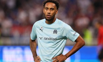 1-0，87分钟绝杀，乌龙球制胜，里昂掀翻法甲10冠王，3连胜排第2