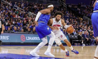 班凯罗24+11坎宁安29+11 魔术不敌活塞