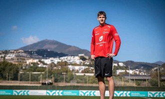 曼联发力引援！欲签马奎尔接班人，竞争1500万法甲新星姆贝莫