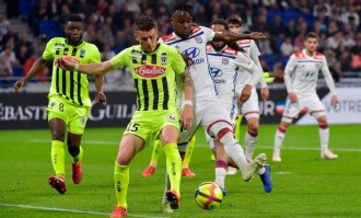 法甲欧战卡位生死斗！里昂主场硬撼斯特拉斯，谁能抢占上游主动权？