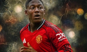 曼联新帝星努力争取打动阿莫林！周六再不首发就没戏，冬窗恐离队