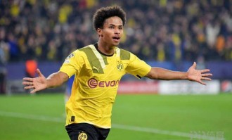 韦勒认为，足协过度信赖纳帅，阿德耶米没有离队的打算