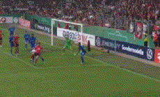 4-0，55岁前曼联主帅滕哈赫发威：率德甲劲旅大捷 迎德国杯开门红