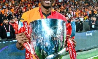 穆里尼奥压力倍增！7500万欧创土超纪录，加拉塔萨雷豪购奥斯梅恩