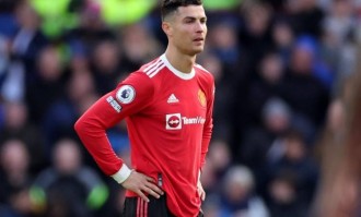 曼联旧将：不懂C罗为啥罚任意球只踢电梯球，别跟我说你行你上