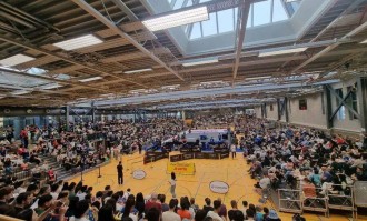 樊振东德甲首秀，两连败！2500名观众涌入，对手：他需要时间