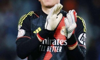 米兰门神续约陷僵局切尔西趁火打劫球迷怒喷管理层无能