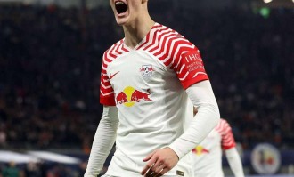 冲前六，曼联争夺195cm高中锋！估价8000万欧元！面临纽卡竞争