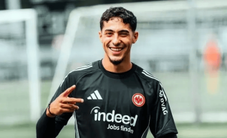 德甲焦点战：卫冕冠军迎战雄鹰！勒沃库森VS法兰克福