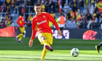 欧冠焦点战分析：费耶诺德能否击退费内巴切？