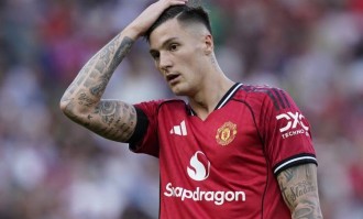 队友谈舍什科：要是没实力他就不会是曼联球员，他拥有前锋的一切