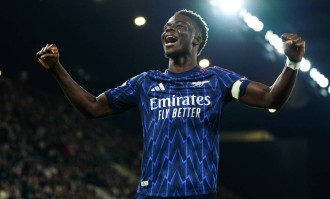 观战台：利物浦战苦主+阿森纳争八连胜 拜仁冲14连胜