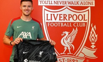 官方：利物浦免签28岁门将伍德曼，球员此前效力普雷斯顿