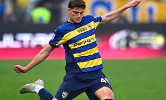 罗马诺确认：利物浦 18 岁新援莱奥尼十字韧带撕裂，或缺阵至赛季末