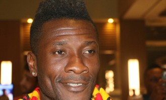 吉安谈奥斯梅恩受伤：这是球员与俱乐部诈伤把戏，毕竟欧元更值钱