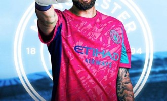 多纳鲁马正式转会曼城！两次离队皆惹老东家，且皆被里尔门将替换