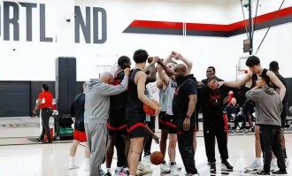 余嘉豪留洋选择西甲联赛，月薪16710元，低于CBA顶薪600万