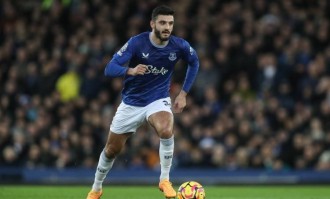 记者：德甲多支球队询问了布罗亚的情况，转会费预估2000万欧