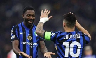 意甲第二轮炸锅了！升班马克雷莫内塞补时绝杀，国际米兰1-2惨遭逆转