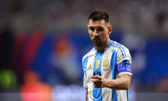 名帅博斯克赞美梅西：他无疑是历史之最！为其十几年扎根西甲感到欣喜！