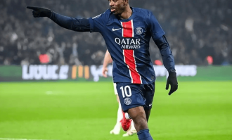 才拿金球要加薪！法甲头牌翻脸，索要梅西级工资，错把机遇当能力