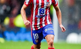 马竞5-1横扫法兰克福！格列兹曼200球里程碑闪耀，小蜘蛛1球2助